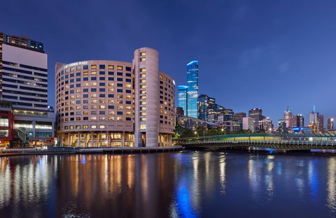 Crowne Plaza Melbourne - Holiday Great Ocean Road 0
