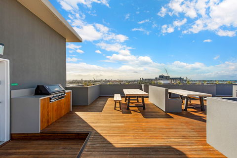 Astra Apartments Newcastle - Holiday Great Ocean Road 0