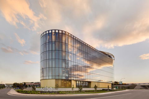 Vibe Hotel Canberra - Holiday Great Ocean Road 0