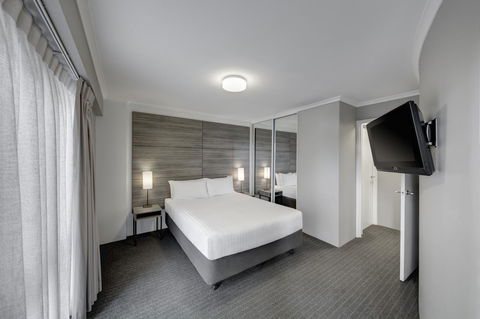 Adina Serviced Apartments Canberra James Court - Holiday Great Ocean Road 12