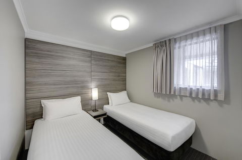Adina Serviced Apartments Canberra James Court - Holiday Great Ocean Road 10