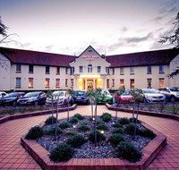 Mercure Canberra - Holiday Great Ocean Road