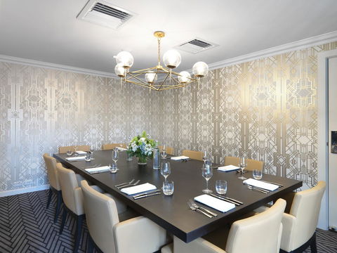 Hotel Kurrajong Canberra - Holiday Great Ocean Road 30