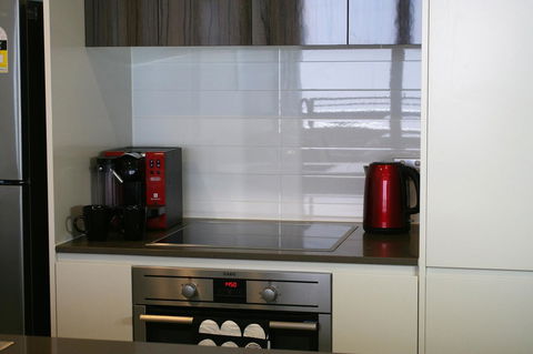 Modern Executive Apt@Barton*1BR*WiFi*Gym*Secure Parking*Canberra - Holiday Great Ocean Road 4