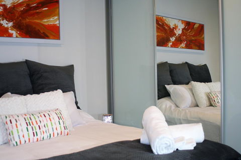 Modern Executive Apt@Barton*1BR*WiFi*Gym*Secure Parking*Canberra - Holiday Great Ocean Road 1