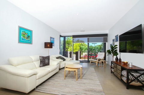 Accommodate Canberra - Parbery - Holiday Great Ocean Road 21