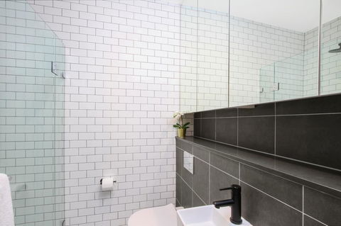 Accommodate Canberra - Parbery - Holiday Great Ocean Road 3