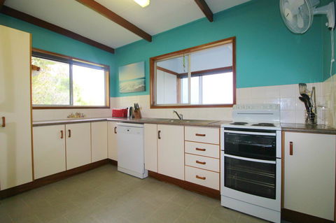 Bally High, 20 Dulconghi Street - Holiday Great Ocean Road 11