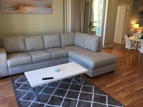 Beachside Luxury Apartments One & Two Bedroom In Beachfront Oaks Pier Building - Holiday Great Ocean Road 20