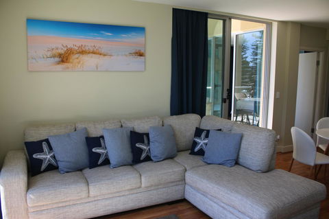 Beachside Luxury Apartments One & Two Bedroom In Beachfront Oaks Pier Building - Holiday Great Ocean Road 11