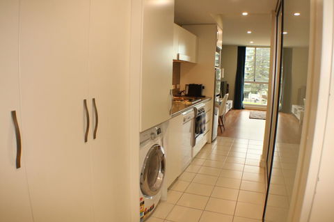 Beachside Luxury Apartments One & Two Bedroom In Beachfront Oaks Pier Building - Holiday Great Ocean Road 7