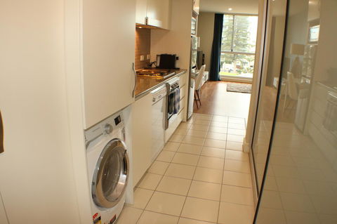 Beachside Luxury Apartments One & Two Bedroom In Beachfront Oaks Pier Building - Holiday Great Ocean Road 6