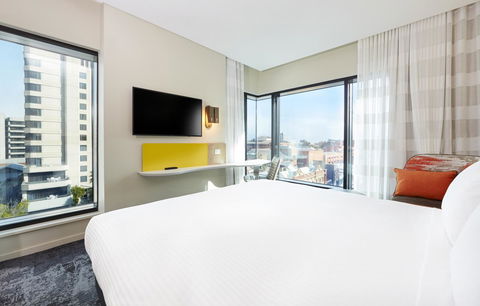 Holiday Inn Express Adelaide City Centre, An IHG Hotel - Holiday Great Ocean Road 6