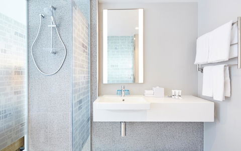 Holiday Inn Express Adelaide City Centre, An IHG Hotel - Holiday Great Ocean Road 4