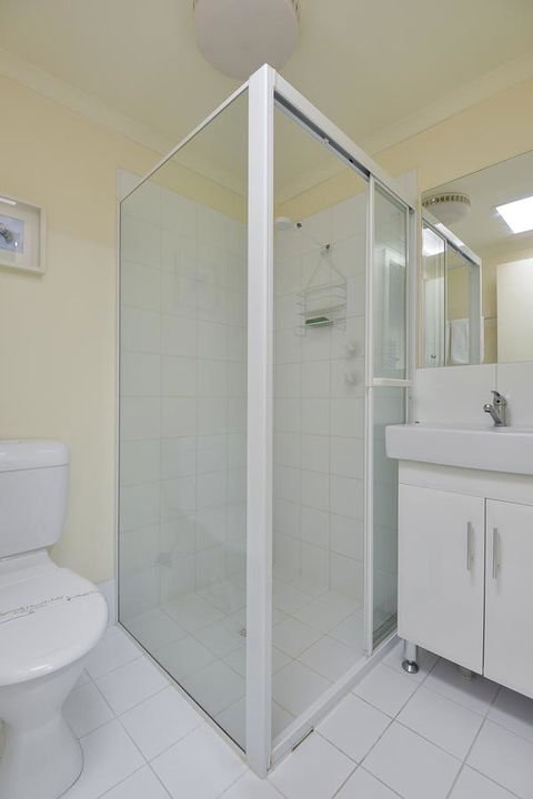 Wintergarden Beach Cabin - Holiday Great Ocean Road 9