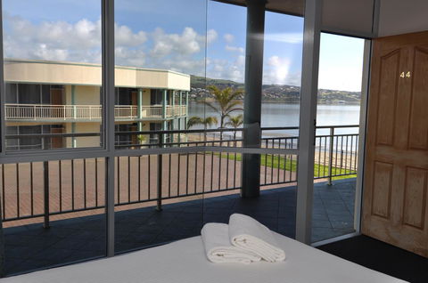 Hilton Beachfront Motel - Holiday Great Ocean Road 0