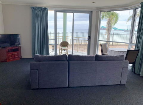 Hilton Beachfront Motel - Holiday Great Ocean Road 7