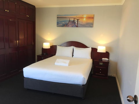 Hilton Beachfront Motel - Holiday Great Ocean Road 8