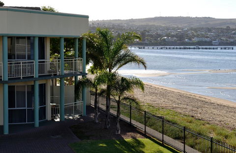 Hilton Beachfront Motel - Holiday Great Ocean Road 40