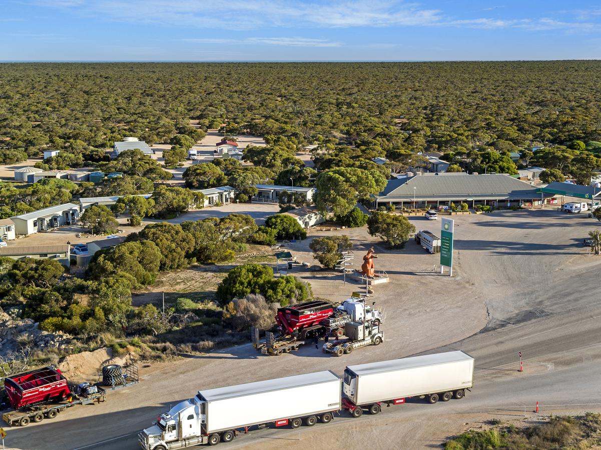 Nullarbor SA Holiday Great Ocean Road