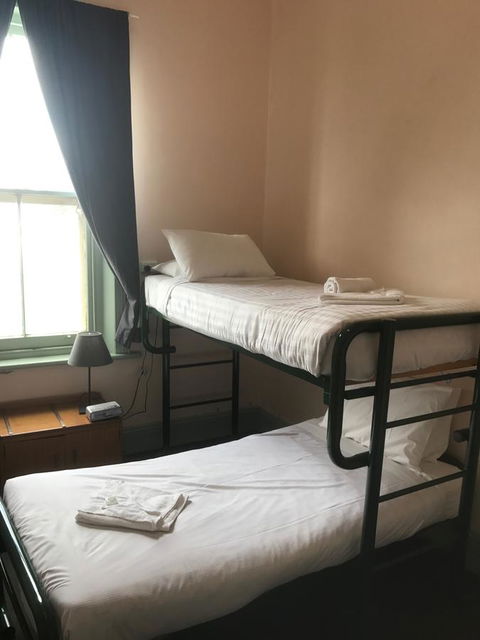 Grosvenor Hotel - Holiday Great Ocean Road 2