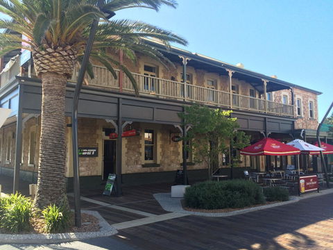 Grosvenor Hotel - Holiday Great Ocean Road 13