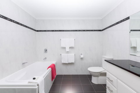 Ramada Resort By Wyndham Shoal Bay - Holiday Great Ocean Road 33