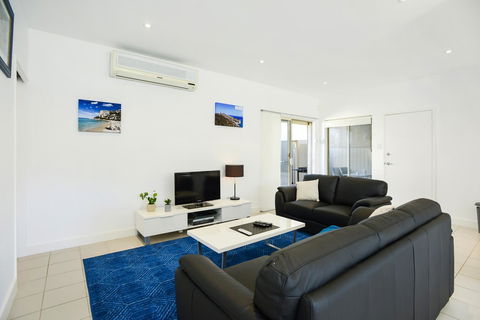 Blue Zone - Aldinga Beach - Holiday Great Ocean Road 2