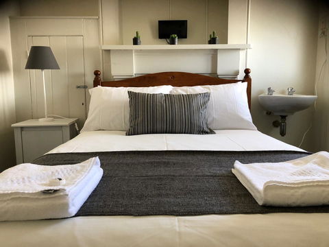 Cornwall Hotel - Holiday Great Ocean Road 0