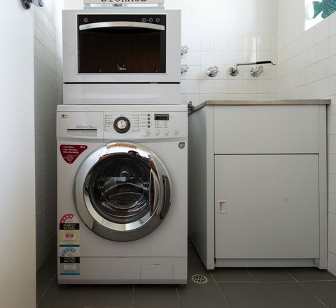 Aurora Holiday Apartment @West Beach - Holiday Great Ocean Road 25