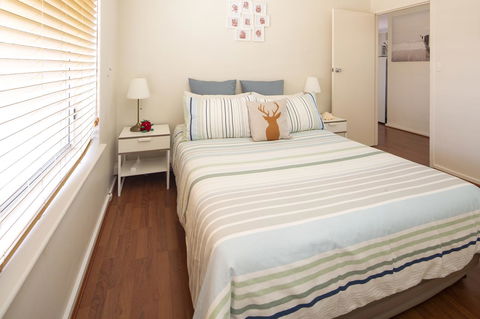Aurora Holiday Apartment @West Beach - Holiday Great Ocean Road 6