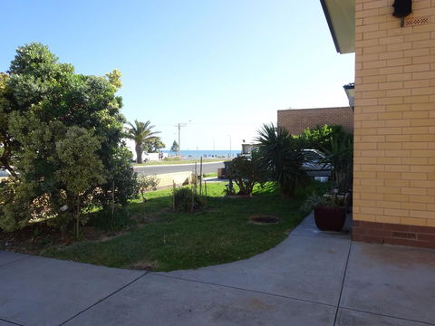 Aurora Holiday Apartment @West Beach - Holiday Great Ocean Road 32