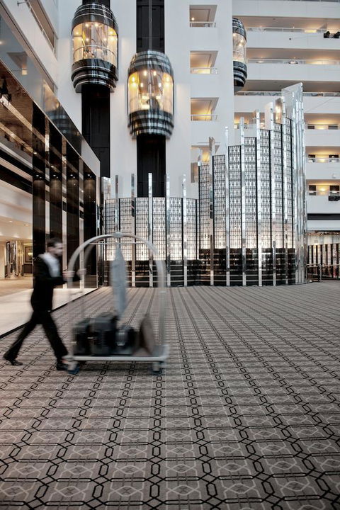 Crown Metropol Perth - Holiday Great Ocean Road 3