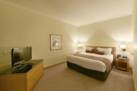 Duxton Hotel Perth - Holiday Great Ocean Road 10