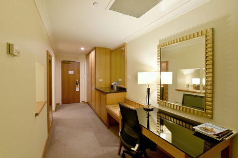 Duxton Hotel Perth - Holiday Great Ocean Road 11