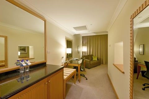 Duxton Hotel Perth - Holiday Great Ocean Road 12
