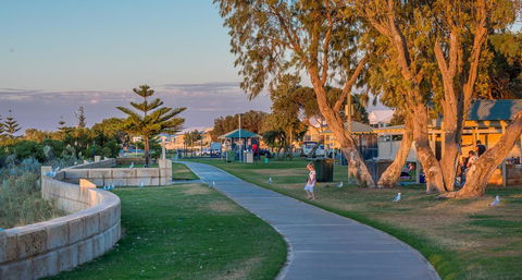 Ocean Beach Chalet 18 - Holiday Great Ocean Road 30