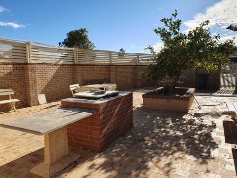 Ocean Beach Chalet 18 - Holiday Great Ocean Road 12