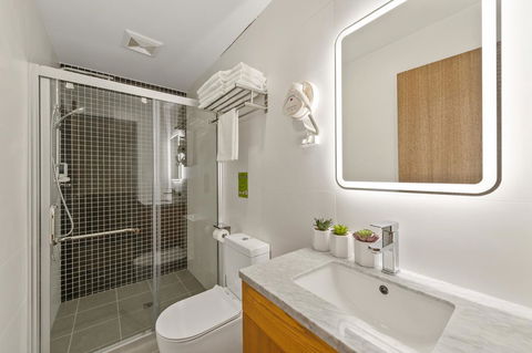 YEHS Hotel Sydney QVB - Holiday Great Ocean Road 41