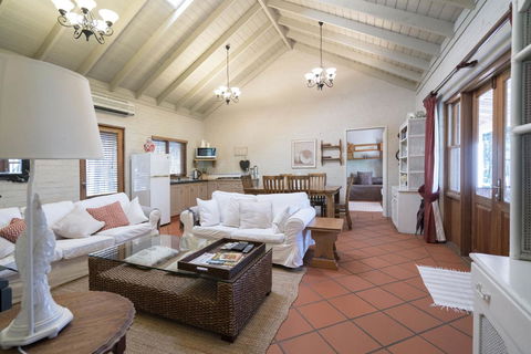 Thistle Hill Guesthouse - Walk To Many Wineries And Restaurants - Holiday Great Ocean Road 34