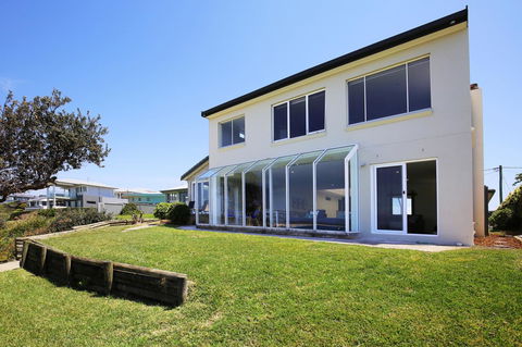 Neptune I Absolute Beachfront I Stunning Views - Holiday Great Ocean Road 26