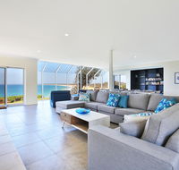 Neptune - Absolute Beachfront - Holiday Great Ocean Road