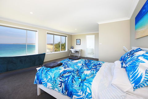 Neptune I Absolute Beachfront I Stunning Views - Holiday Great Ocean Road 11