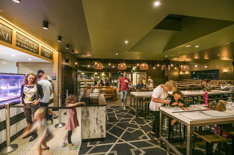Nightcap At Caringbah Hotel - Holiday Great Ocean Road 5