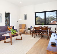 Stylish Apartment With Garage Near Bondi Beach - Holiday Great Ocean Road