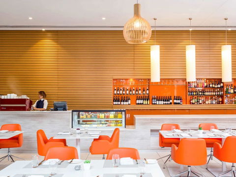 Novotel Newcastle Beach - Holiday Great Ocean Road 2