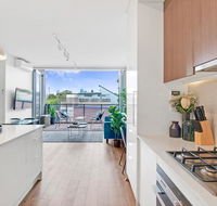 Large Light Luxe 3BDR 2BA Free Parking - walk to Sydney Uni and RPA - Holiday Great Ocean Road