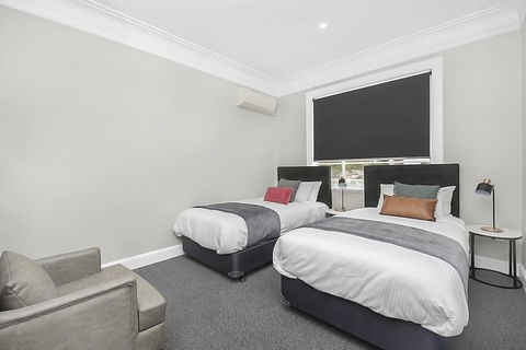 Horse And Jockey Hotel Homebush - Holiday Great Ocean Road 19