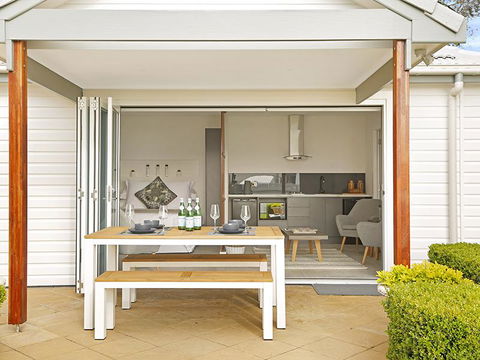 The Beach House North Wollongong - Holiday Great Ocean Road 1
