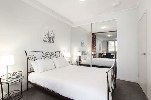 Wyndel Apartments - Apex North Sydney - Holiday Great Ocean Road 14